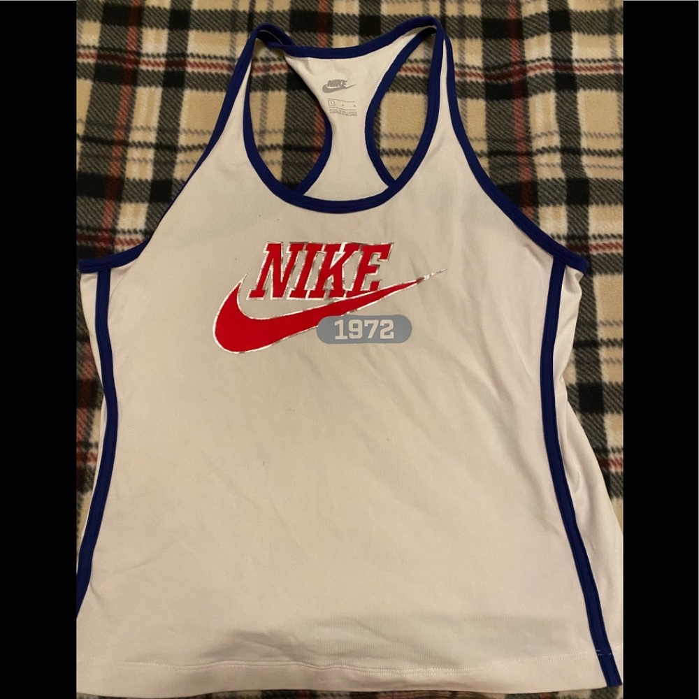 Nike 1972 women’s medium tank